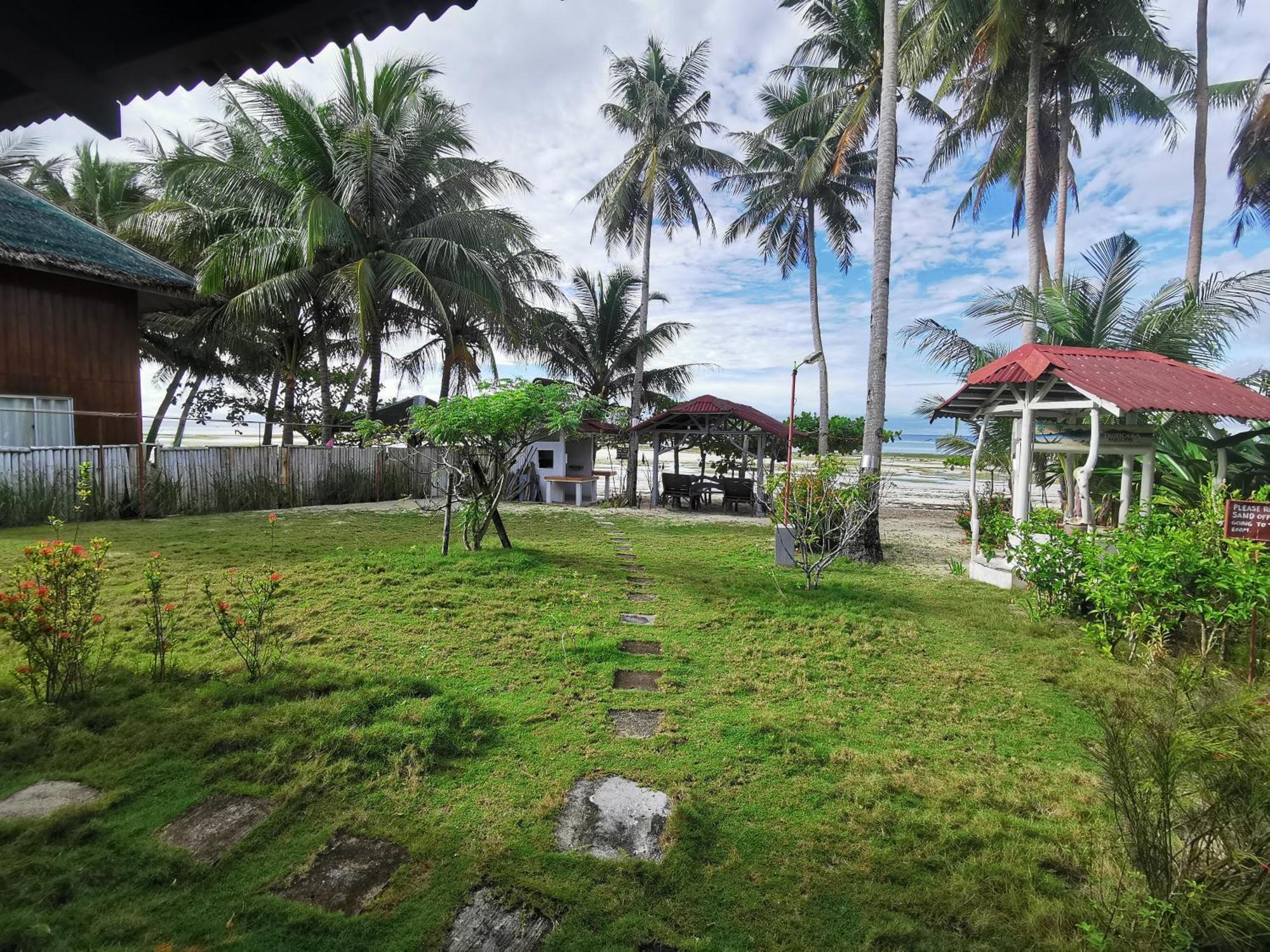 Tropicasa Siquijor Seafront Guest House Solangon Экстерьер фото